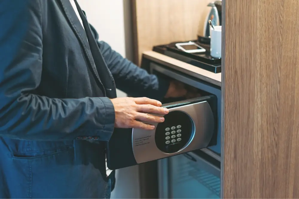Coffre-fort bloqué, code oublié, serrure défaillante